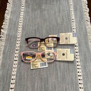 E-Z Reader Fashion Reading Glasses.    2 Pack. +1.25 Pink Floral/ Pink/Brown NWT